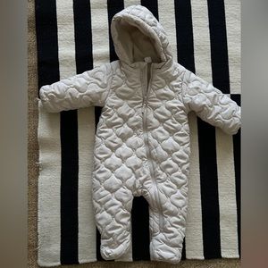 HM bunting one piece